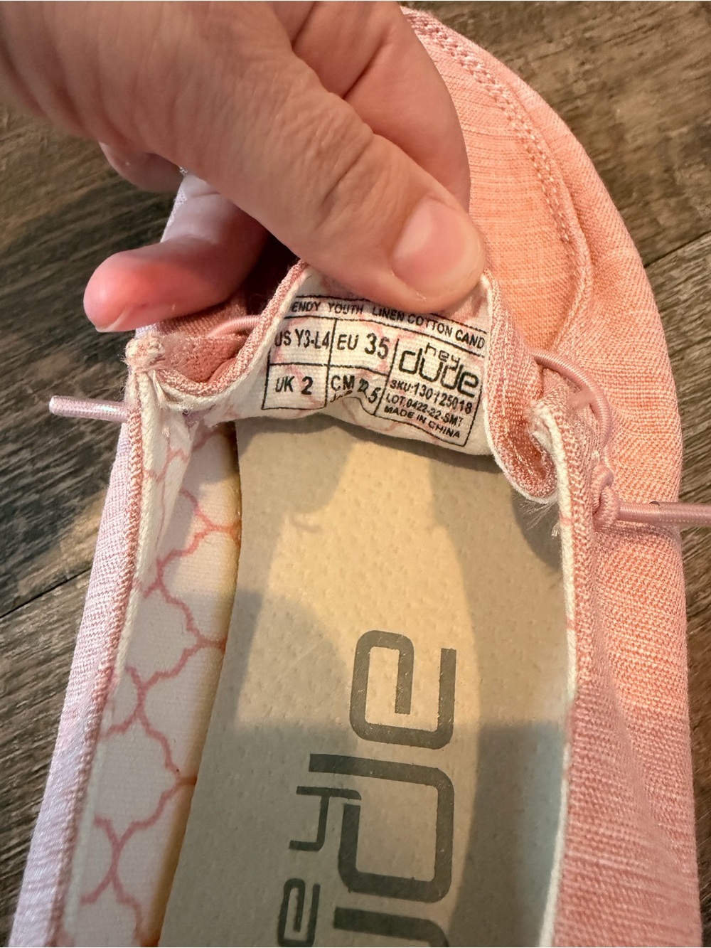 Hey Dude Wendy Youth Linen Cotton Candy Pink Slip On Shoes Girls Size 3 EU 35 - Picture 2 of 5